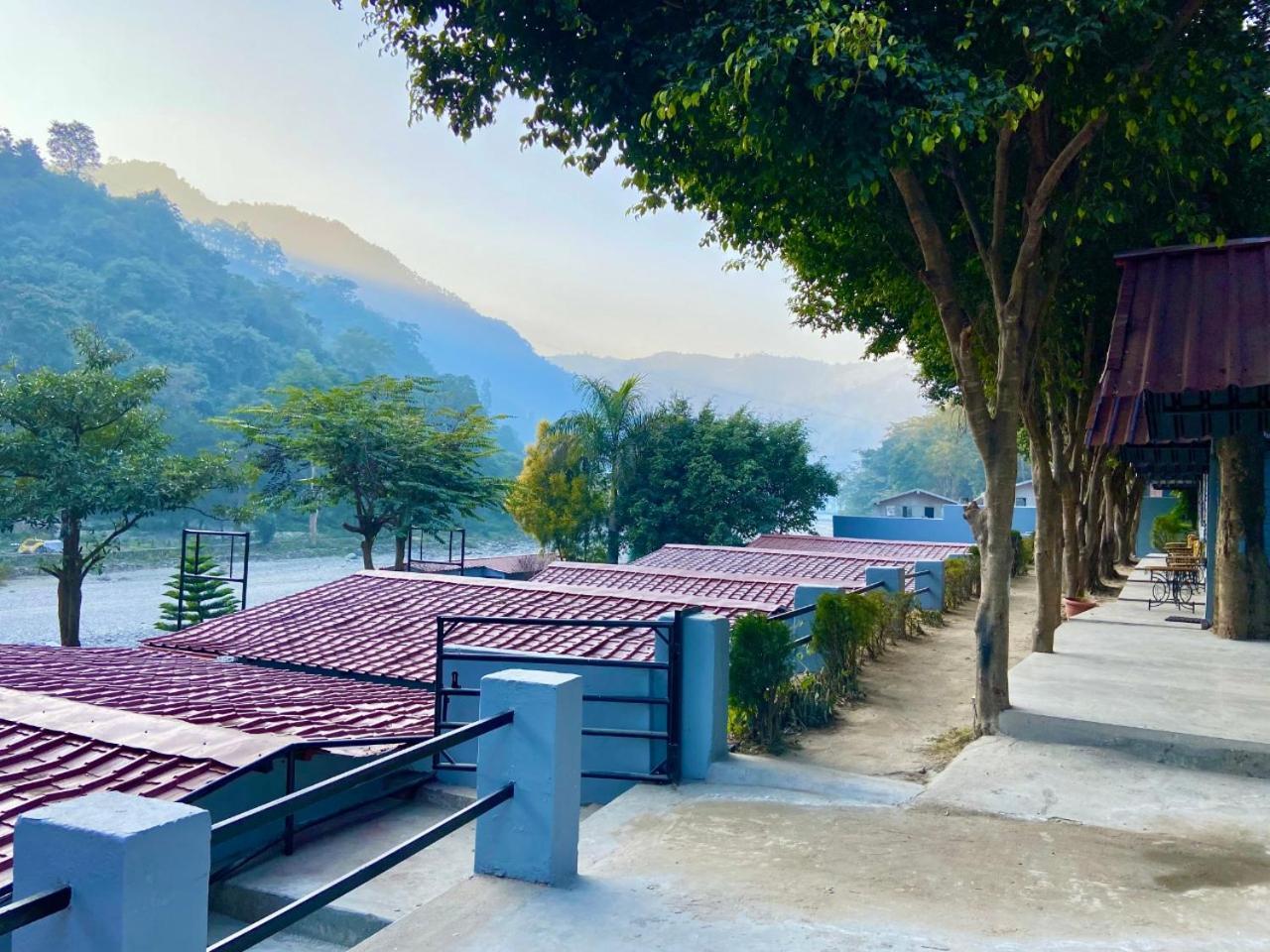 Euphoric River Resort Rishīkesh Buitenkant foto