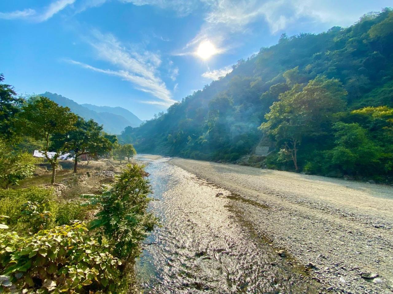 Euphoric River Resort Rishīkesh Buitenkant foto