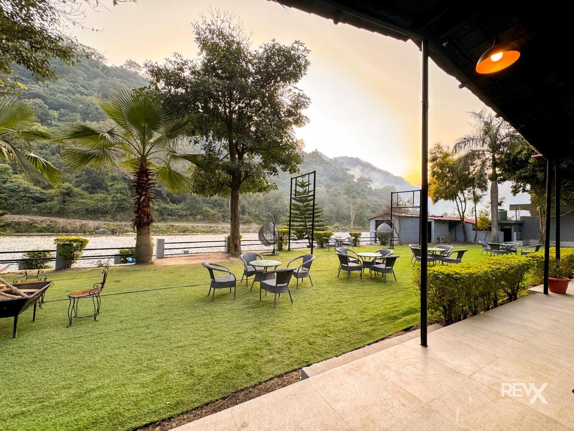 Euphoric River Resort Rishīkesh Buitenkant foto